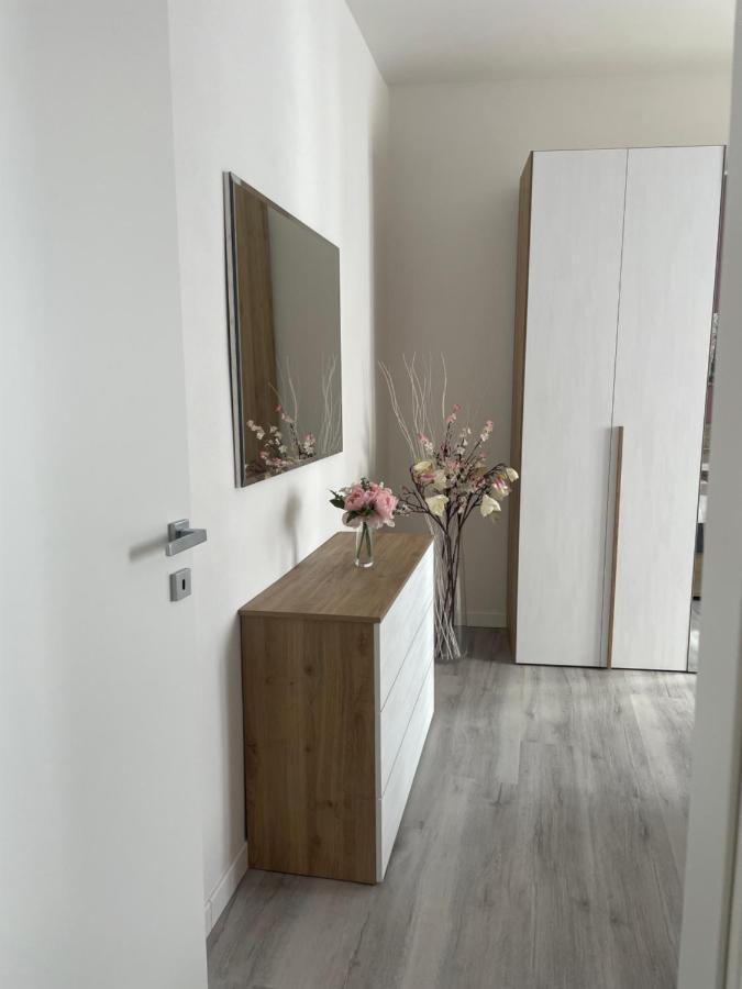 Apartamento Residenza Il Melograno Fiera Verona Exterior foto